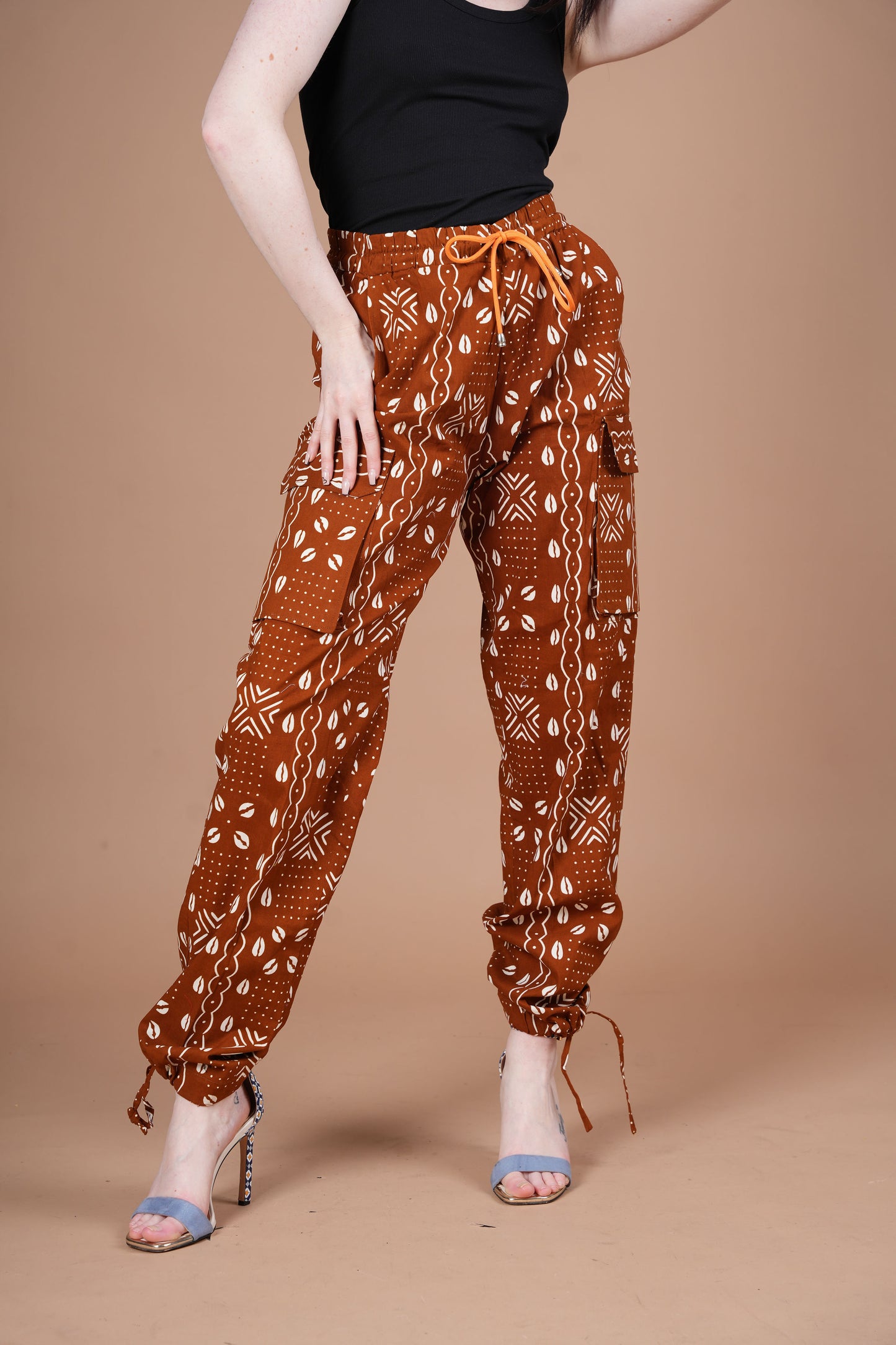 Cowrie Shells Print Cargo Trouser