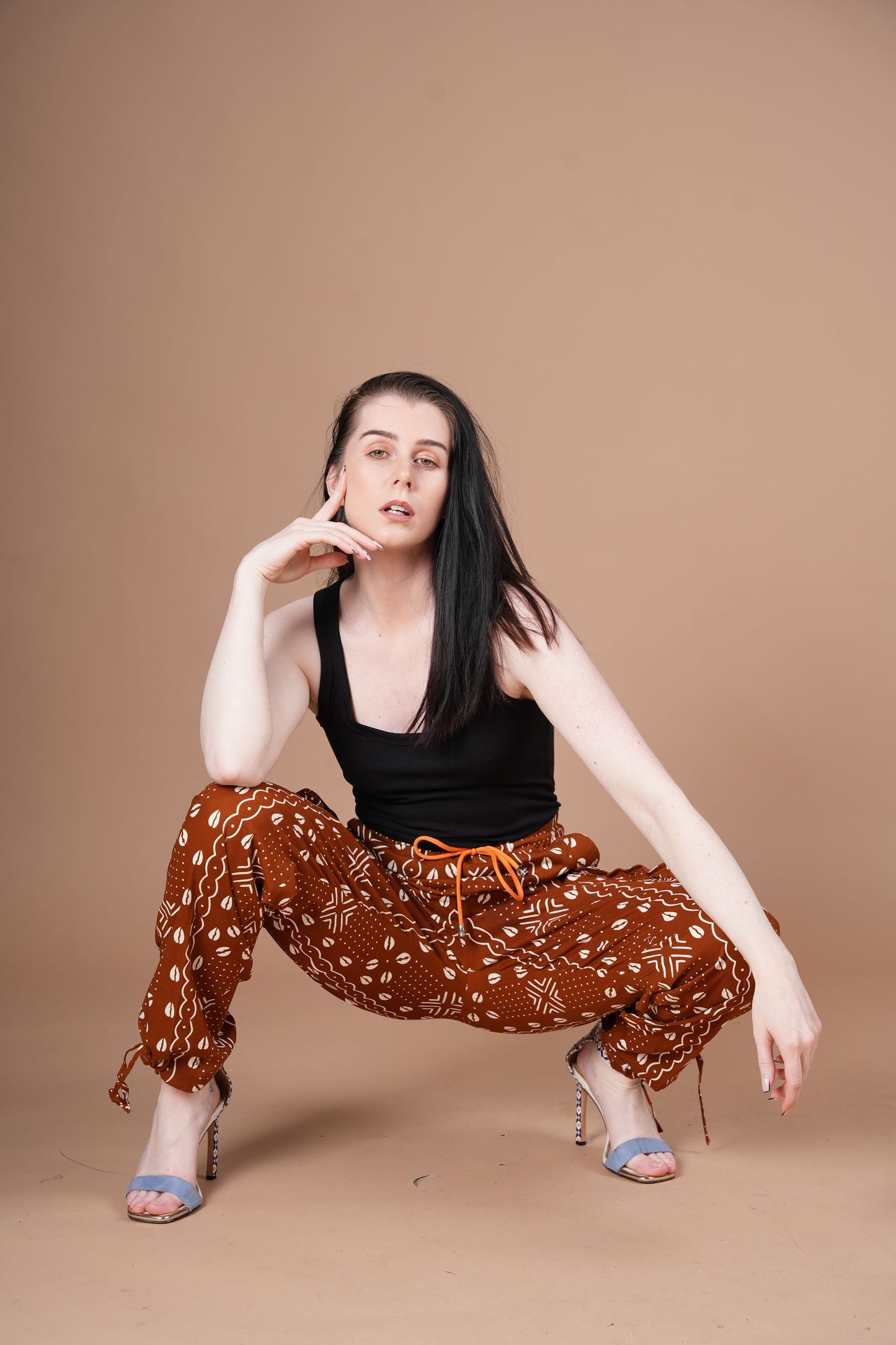 Cowrie Shells Print Cargo Trouser