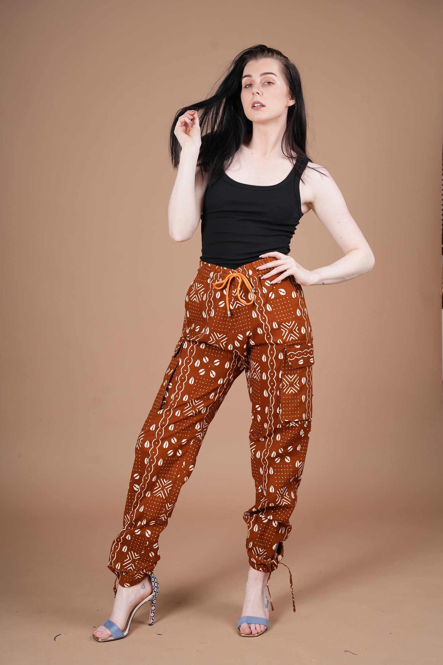 Cowrie Shells Print Cargo Trouser