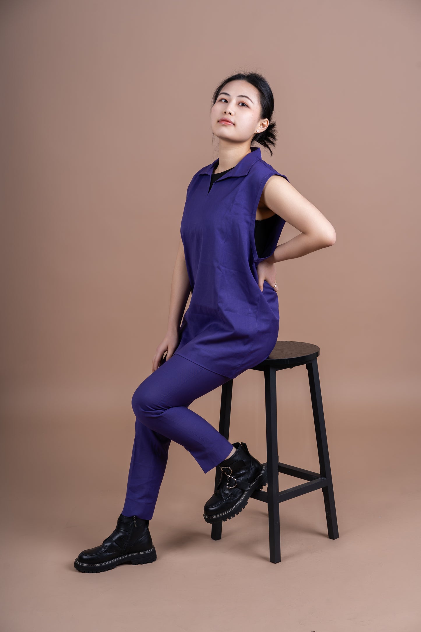 Sleeveless purple 2 piece set (top and trouser)