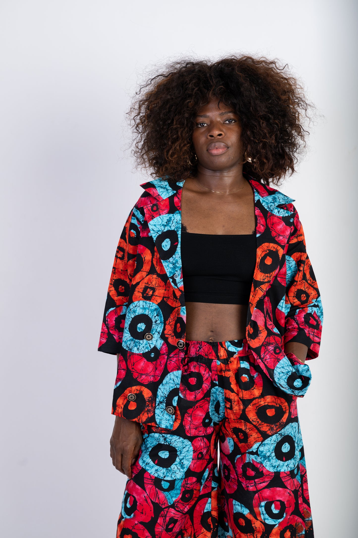 Vibrant Circle Print Two-Piece Set – Wide-Leg Trousers